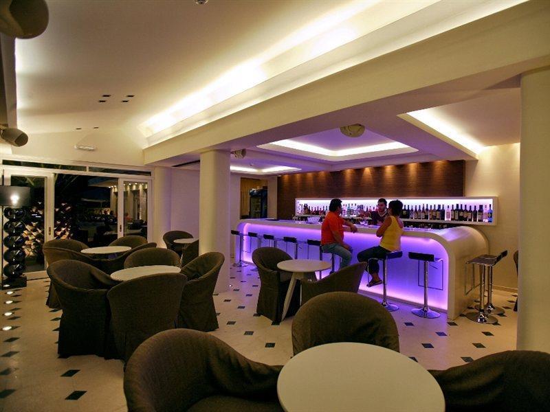 Sandy Bay Hotel Plomari Eksteriør billede
